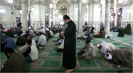 SayyidPrayingCairoMosque.jpg